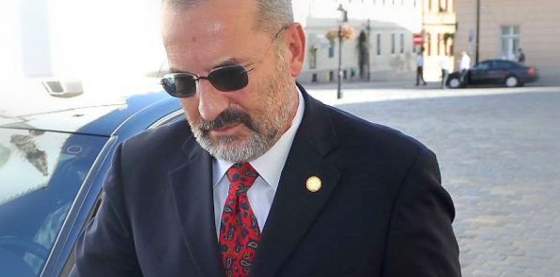 SABOR TREBA RASPUSTITI AKO BAJIĆA PROGLASI USTAVNIM SUCEM