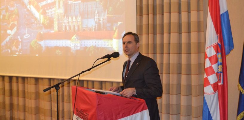 HSP: UVESTI SMRTNU KAZNU ZA VELEIZDAJU