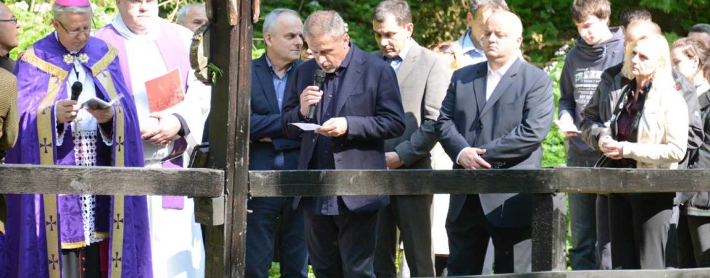 KUSIN: MILAN BANDIĆ SADA NOSI SVOJ KRIŽ