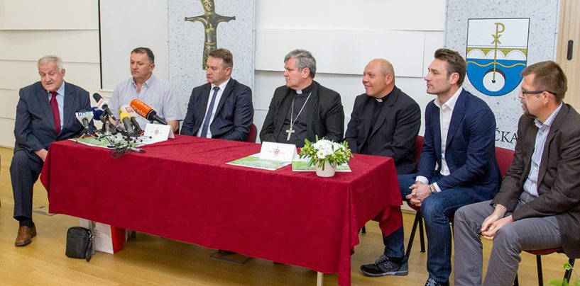 NAJAVLJENA HUMANITARNA UTAKMICA IZMEĐU VATRENIH 1988. I REPREZENTACIJE SVEĆENIKA U SISKU