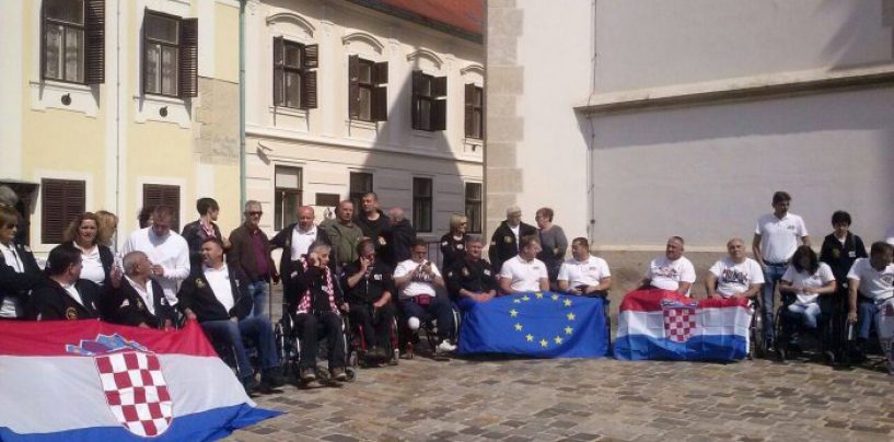 DANIEL SRB: POZIVAMO HDZ DA NE RADIKALIZIRA SITUCIJU