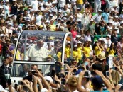 PAPA FRANJO SUPERSTAR