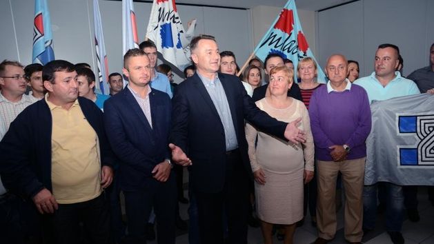 ce9bcd6c63c2b4e16b2e83a42ca74afe_view_article