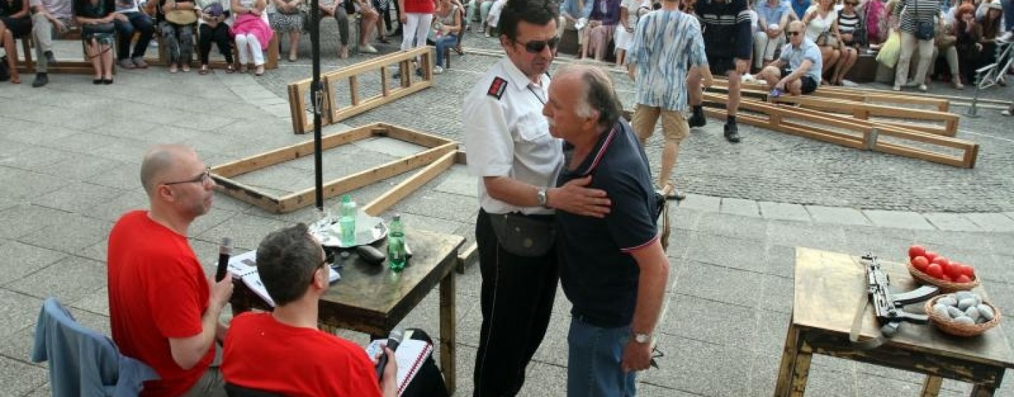 KLOŠARSKI CIRKUS I PORUKE MRŽNJE PREMA HRVATSKOJ I BRANITELJIMA