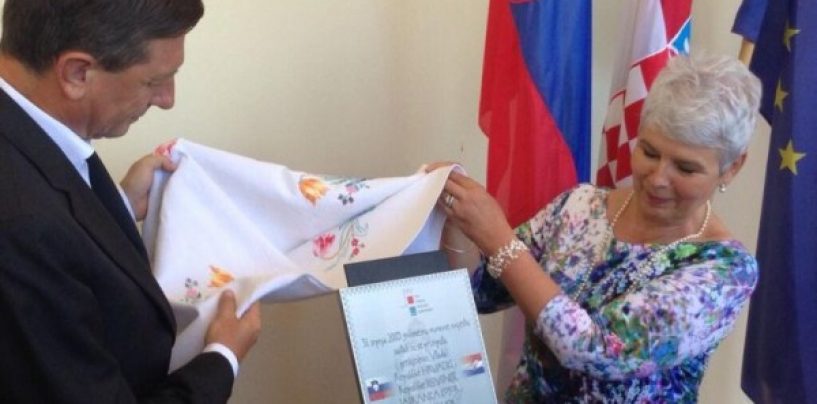 TREBA RAZBITI SPOMEN PLOČU KOSOR-PAHOR