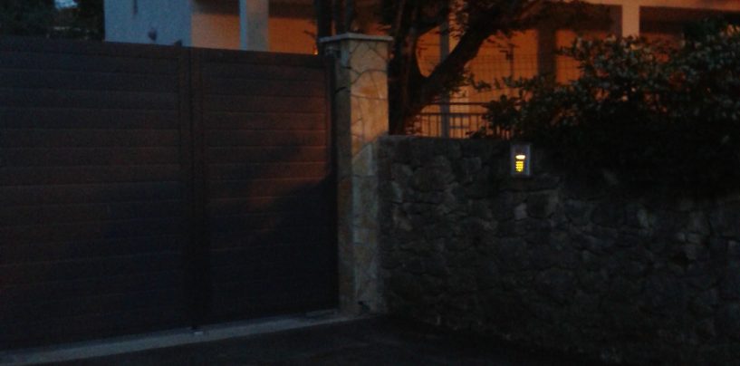 JEDNOM KUĆOM ZAMRAČILA VLASNIŠTVO NAD DRUGOM