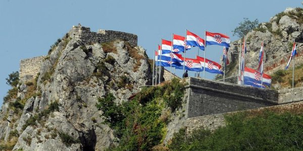 Proslavu-Oluje-u-Kninu-organizirat-ce-hrvatski-branitelji
