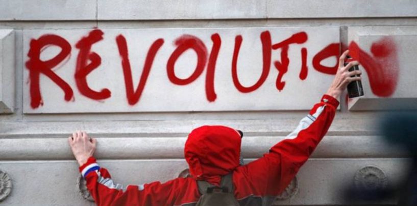 OVAJ SUSTAV SE NE MOŽE POPRAVITI BEZ REVOLUCIJE