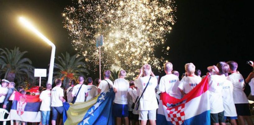 ZATVORENE  SPORTSKE IGARE MLADIH