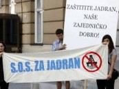 S.O.S. ZA JADRAN POZDRAVLJA ODLUKE MARATHON OILA I OMV-a