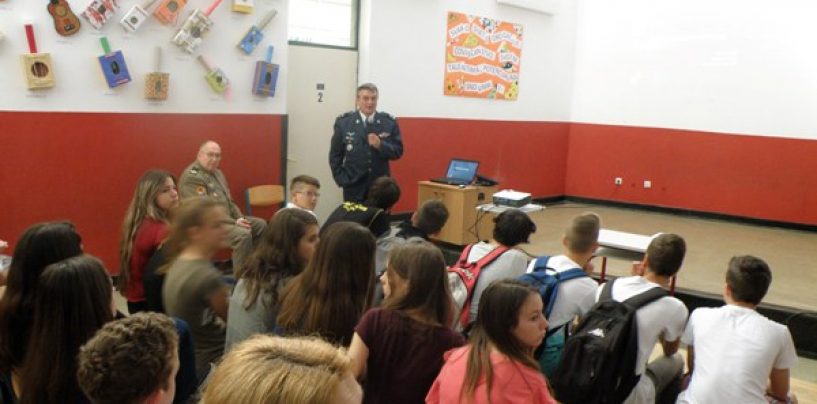 U ŠKOLAMA TREBA ČITATI IMENA POGINULIH I NESTALIH BRANITELJA S NJIHOVOG PODRUČJA