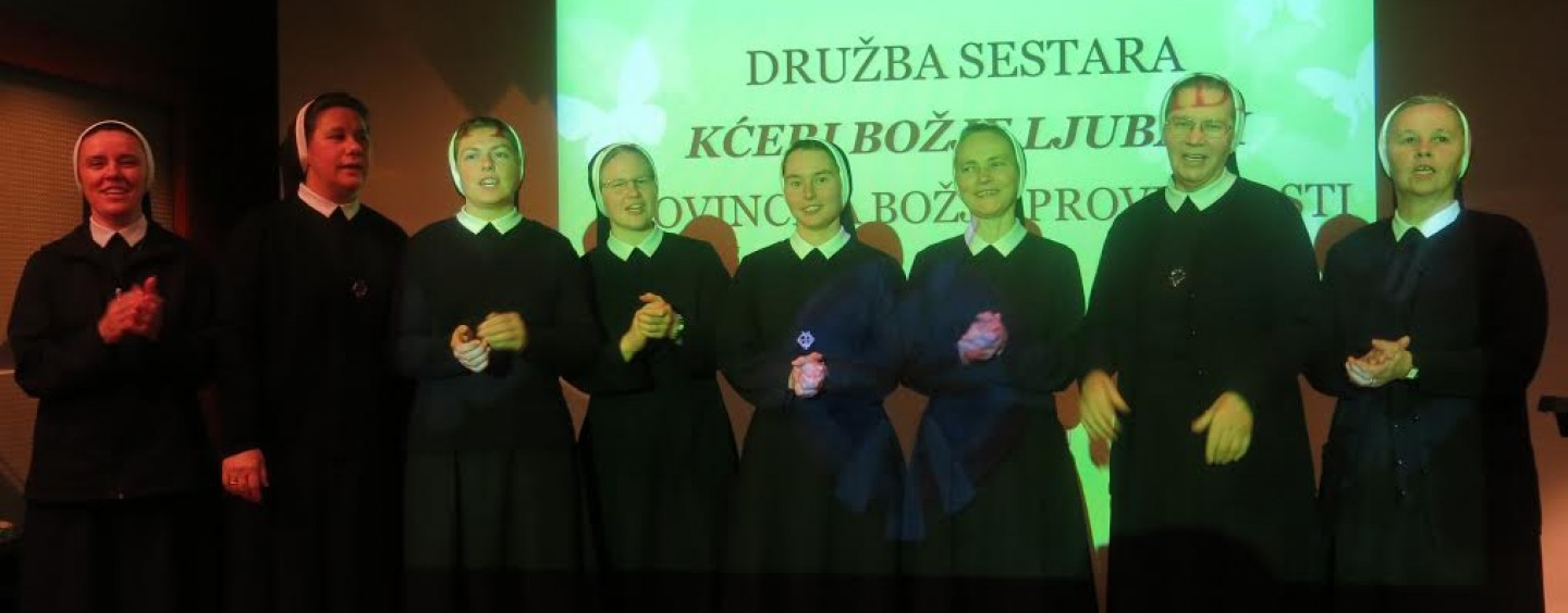 KĆERI BOŽJE LJUBAVI NA TRIBINI U DUBRAVI