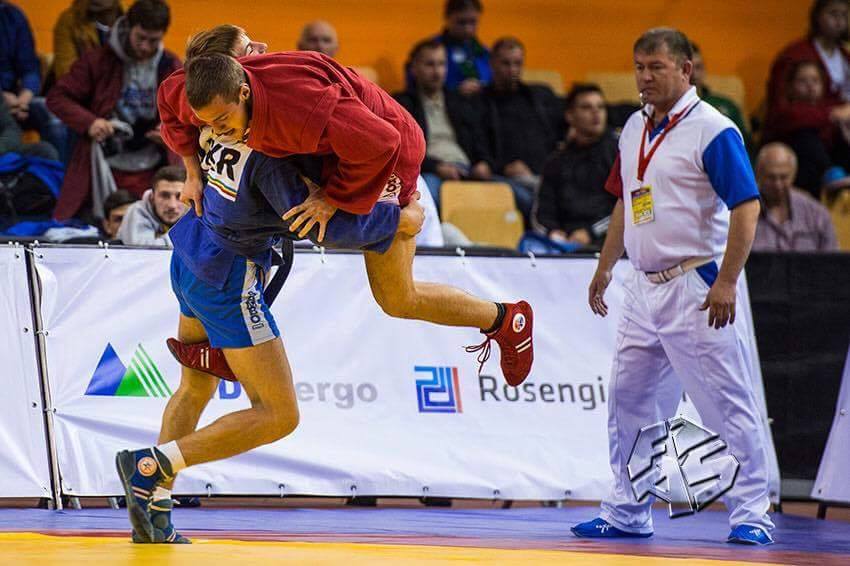 12188307_10205612431260471_1319410016_n