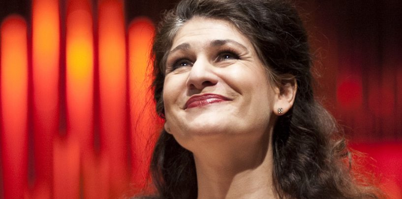 ANJA HARTEROS U PREPUNOM LISINSKOM