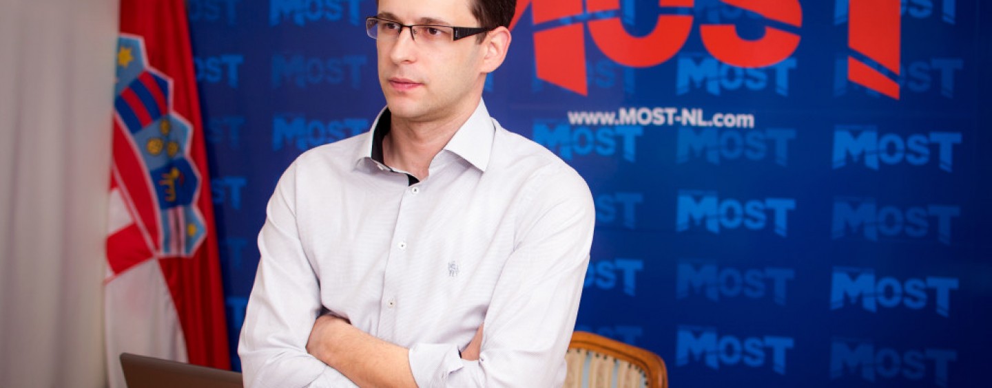 BOŽO PETROV JE SAMO FIGURA ZA MEDIJE U MOSTU JE GLAVNI NIKOLA GRMOJA