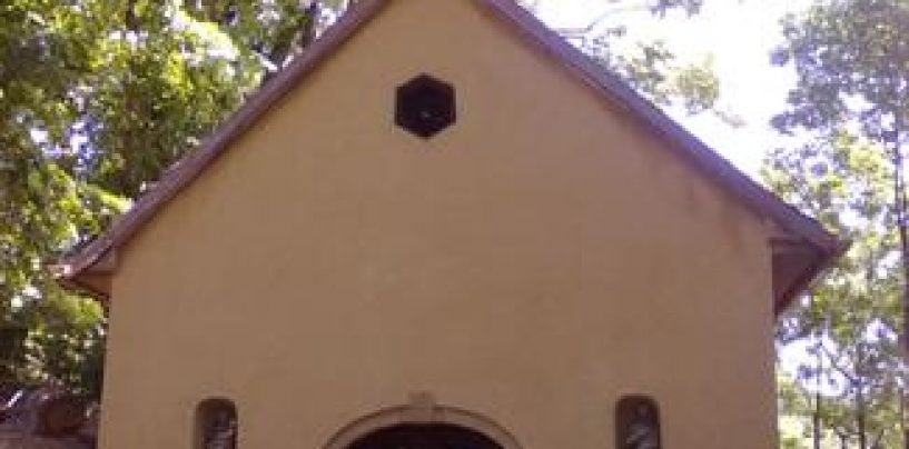 RESTAURIRAN OLTAR U KAPELI SV. ROKA NA ROKOVOM PERIVOJU