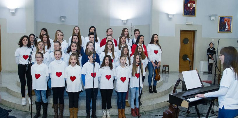 ADVETINSKI KONCERT ZBOROVA MLADIH