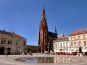 DOČEK NOVE GODINE ZA UMIROVLJENIKE U OSIJEKU