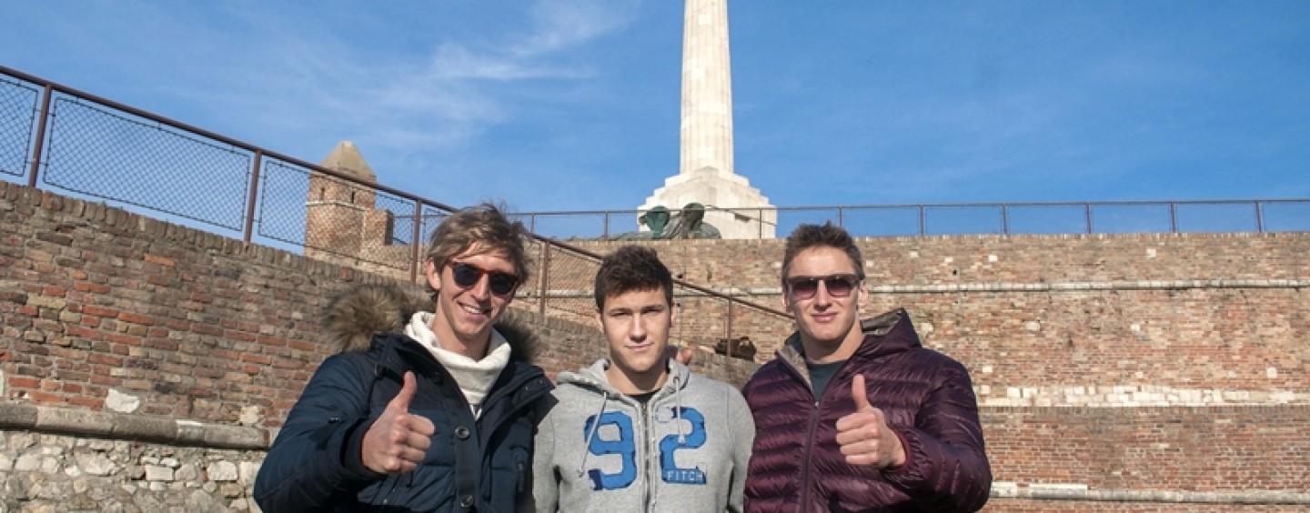 VATERPOLISTI POSJETILI MEŠTROVIĆEV KIP POBJEDNIKA