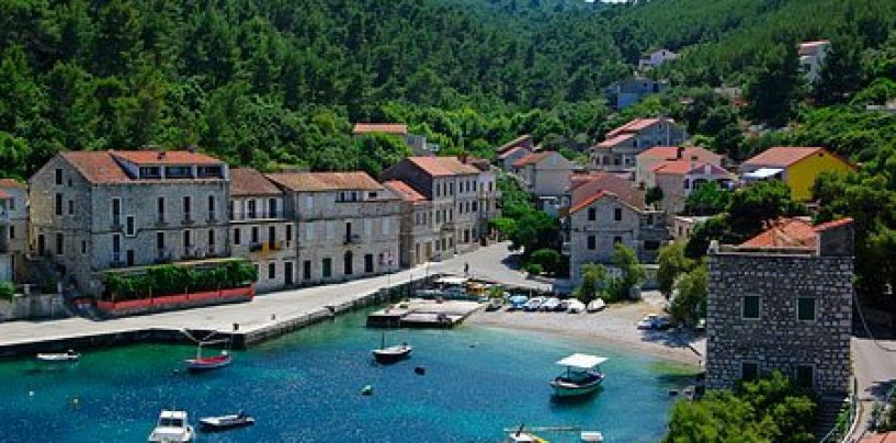 NEW YORK TIMES PREDLOŽIO KORČULU ZA ODMOR U 2016.