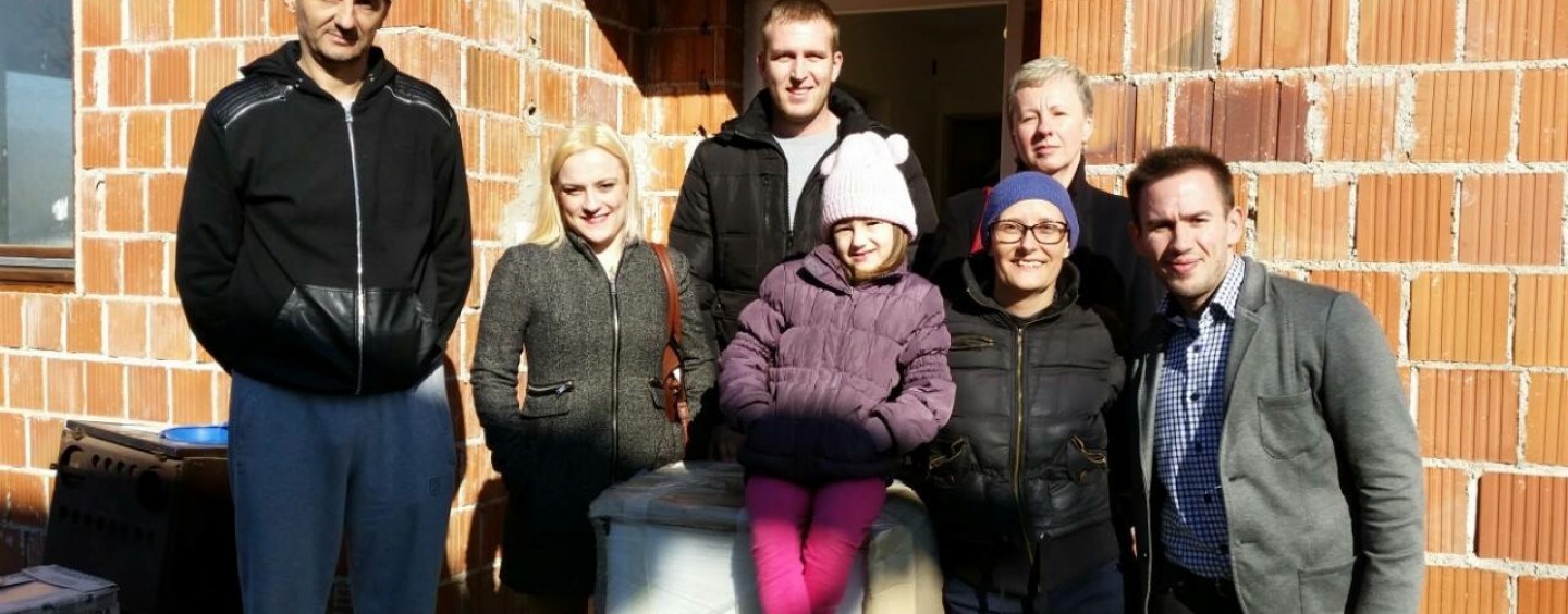 HSS POKLONILA PERILICU RUBLJA MAJCI IZ TOVARNIKA