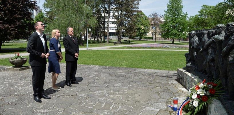 U SISKU SU PARTIZANI RANJENE USTAŠE BACALI S KATA, 116 RANJENIH DOMOBRANA SU STRELJANI NA SAVI