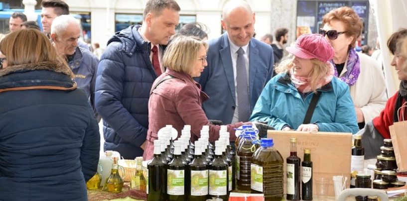 OTOČNI PROIZVODI NA TRGU BANA JELAČIĆA