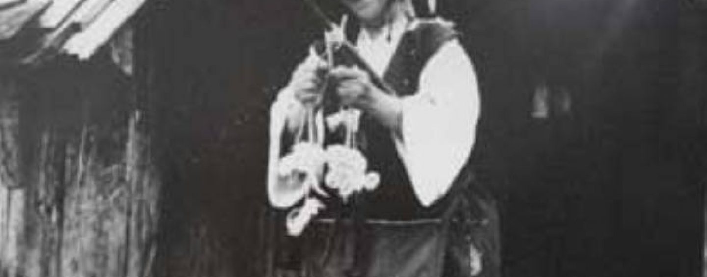 SVAKOG SVIBNJA BABA BAJUŠA JE IZNOSILA STVARI SVOG NESTALOG SINA