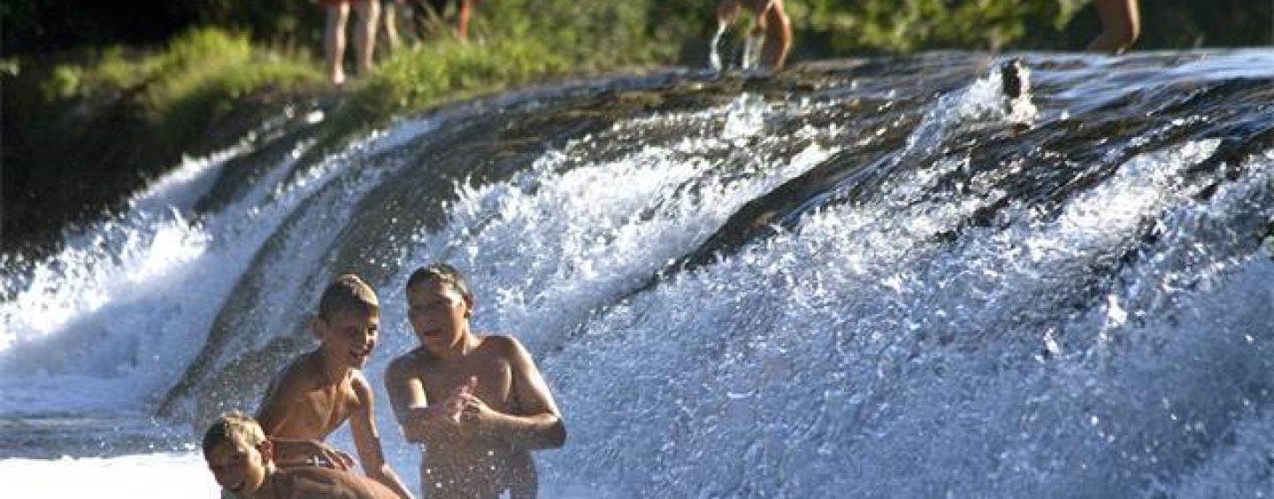 POČELA KUPALIŠNA SEZONA U KARLOVCU