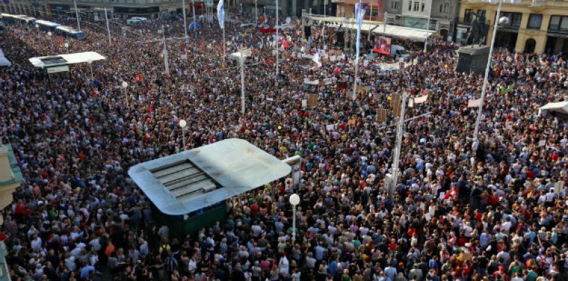 TRG PREPUN PROSVJEDNIKA UVIJEK JE NAJAVLJIVAO PROMJENU VLASTI