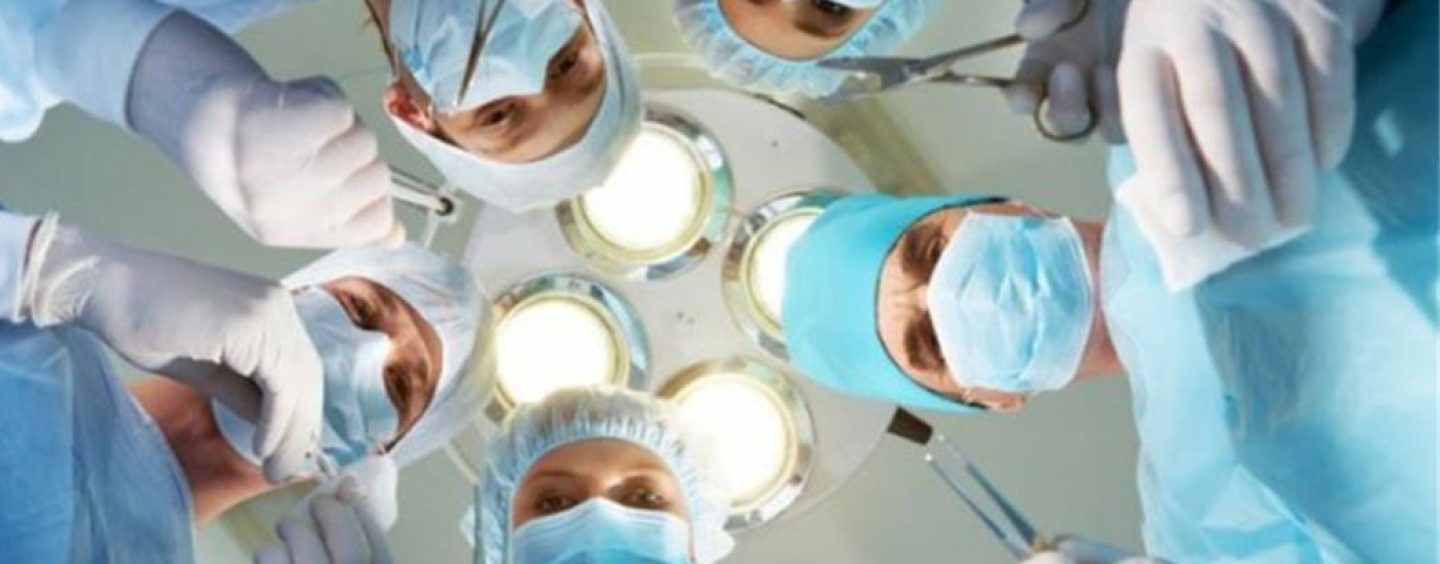 BOLESNO DRUŠVO I DOKTORI U POLITICI