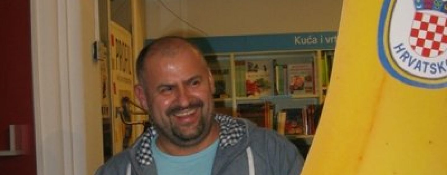 IVICA PRTENJAČA NA JUTRU POEZIJE