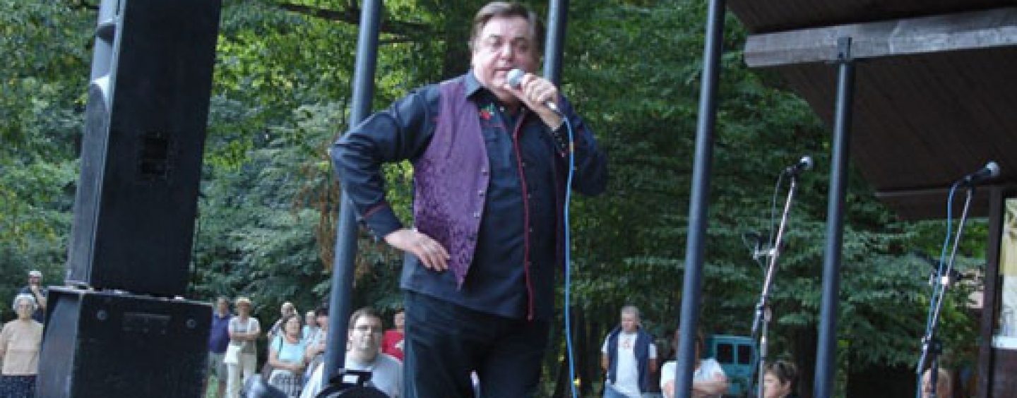 PATIO SAM ZA NEDOM UKRADEN