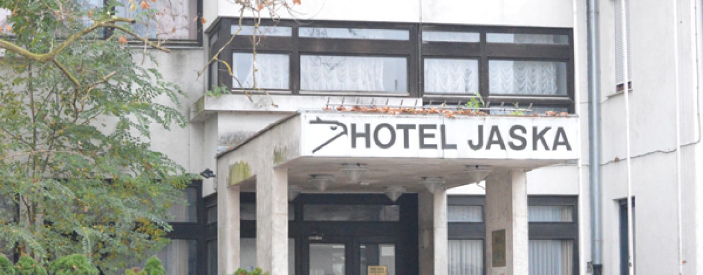 PRODAJE SE HOTEL JASKA