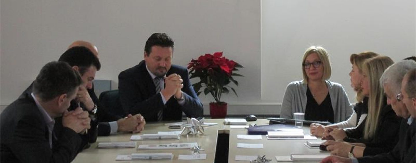 SMIJU LI MINISTRI UNAPRIJED OBEĆAVATI SREDSTVA IZ FONDOVA EU?