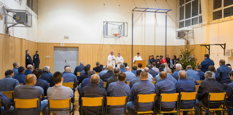 SRETAN BOŽIĆ 2016. I NOVA 2017. GODINA