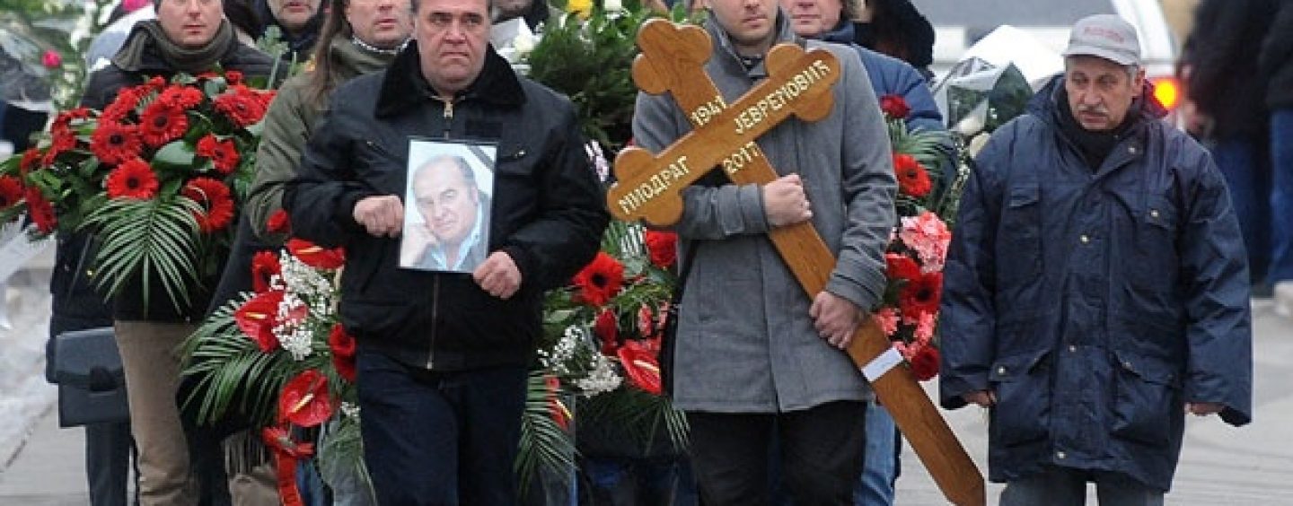 MIKI SAHRANJEN UZ “A SAD, ADIO”