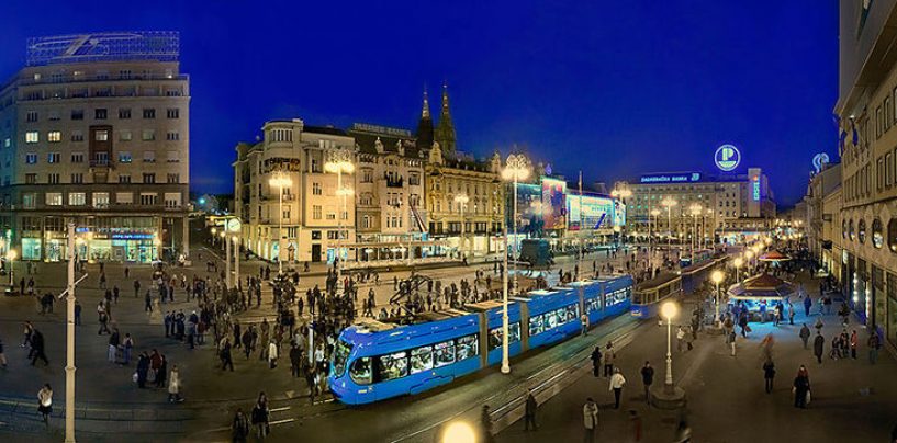 PORTAL TOTAL- ZAGREB COM. NA ENGLESKOM