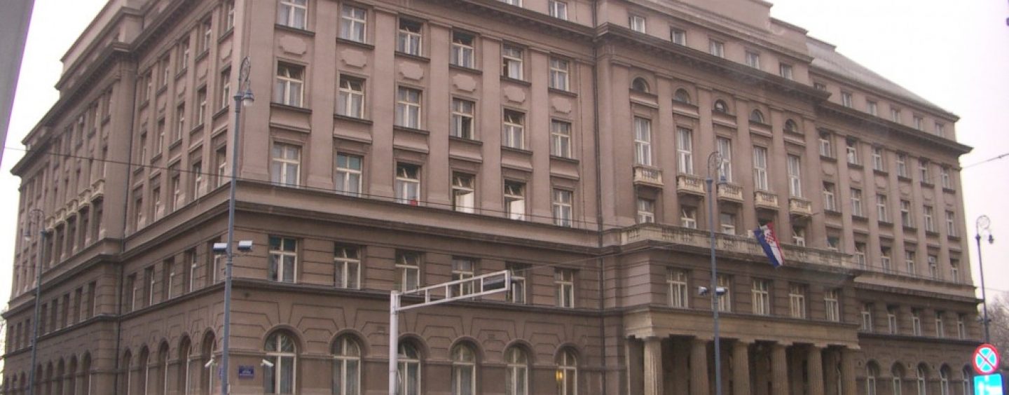 SINDIKALNOM POVJERENIKU DR. ZUJIĆU ZABRANJEN ULAZ U POLIKLINIKU