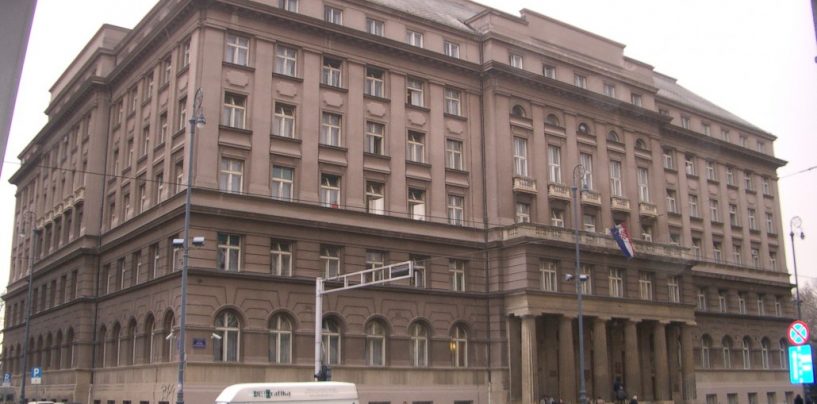 SINDIKALNOM POVJERENIKU DR. ZUJIĆU ZABRANJEN ULAZ U POLIKLINIKU