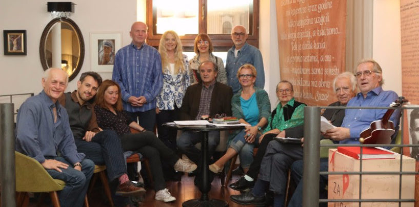 GLUMCI PJESNICI U VINKOVCIMA