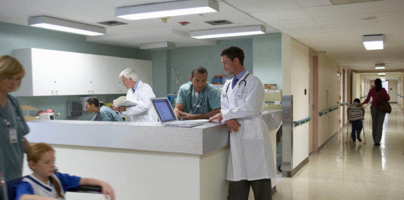 MINISTAR KUJUNDŽIĆ PODRŽAO PET DOKTORICA IZ POPOVAČE, A ŽUPAN ŽINIĆ NIJE