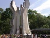 HSP AS: PLES ZOMBIJA PO HRVATSKIM KOSTIMA U ŠUMI BREZOVICA