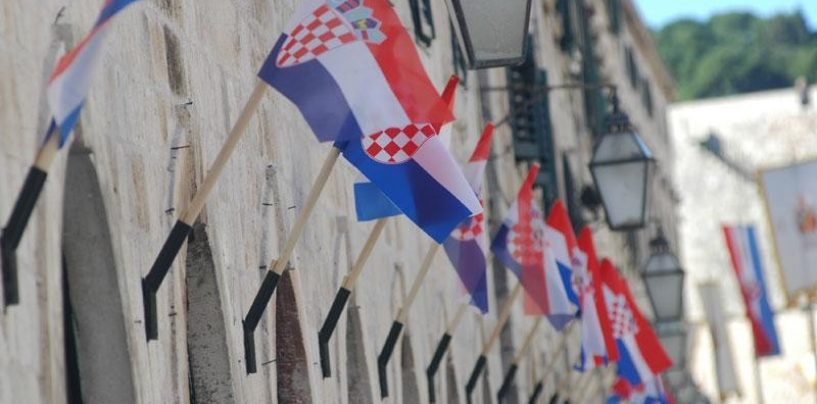 NE ZNAMO ŠTO SLAVIMO, BLAGDAN JE I ŠTETA ŠTO JE PAO U NEDJELJU