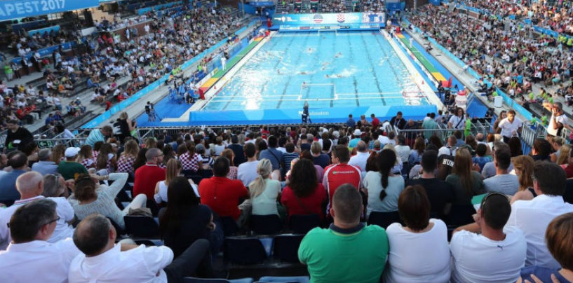 NAVIJAČI IZ ĐAKOVA BODRILI BARAKUDE