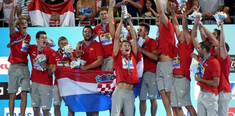 VATERPOLISTI HEROJI KAO VATROGASCI