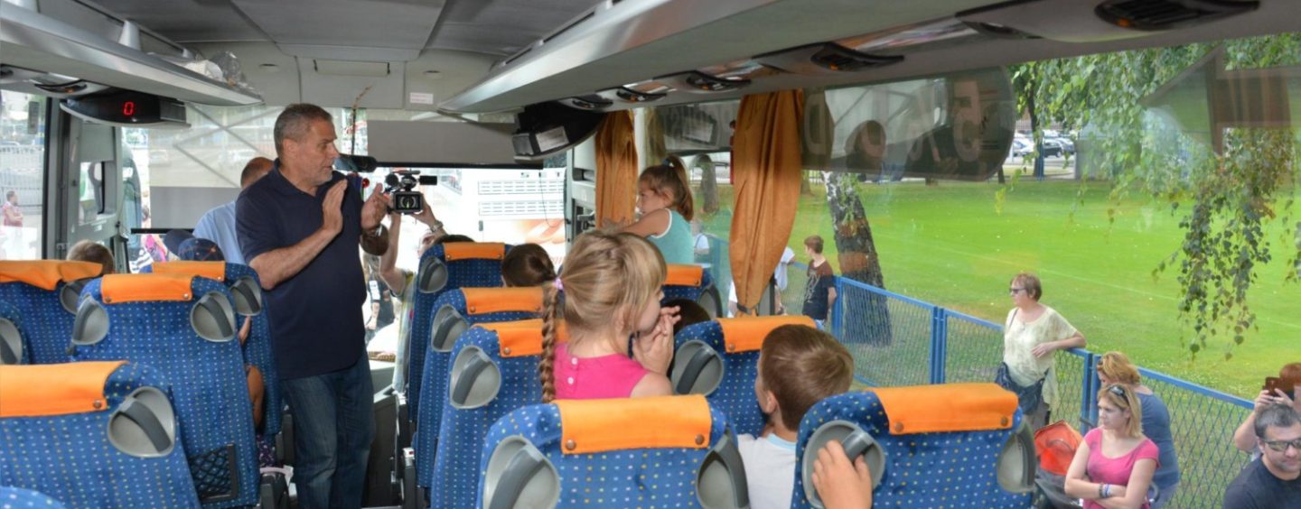 ISPRAĆAJ DJECE NA LJETOVANJE