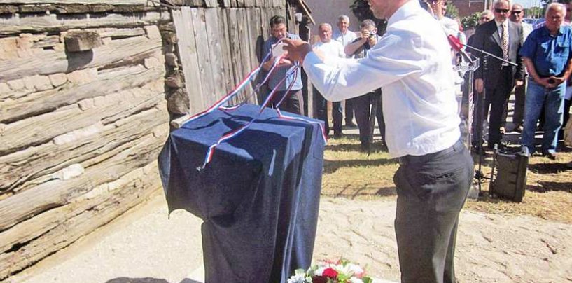 SPOMEN OBILJEŽJA NOVINARIMA EGONU SCOTLANDU I PIERREU BLANCHETU