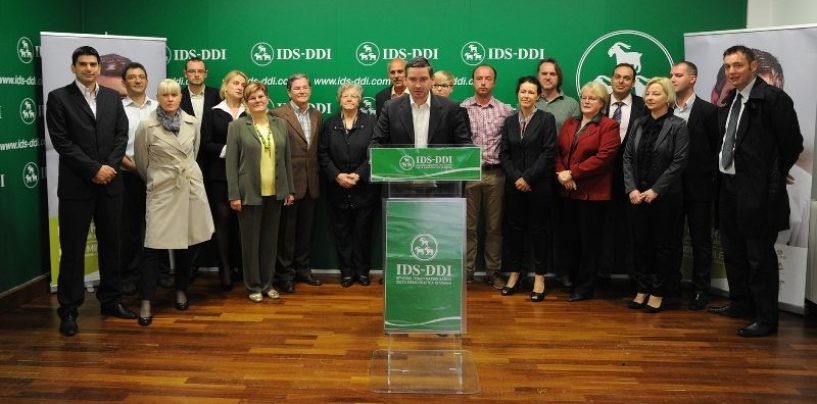 ZAŠTO IDS NE ŽELI KAŽNJAVATI I POKAZIVANJE TRI PRSTA?