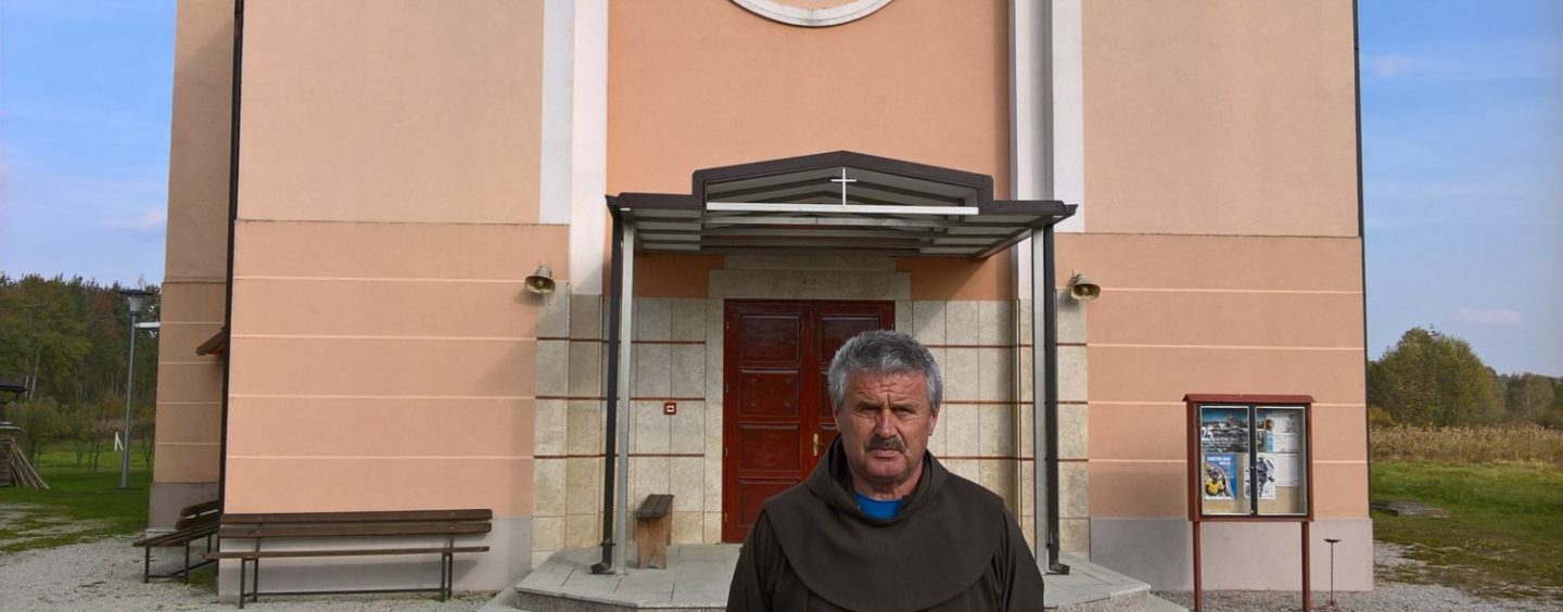 FRATAR GRADITELJ NA KORDUNU